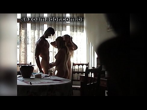 ❤️ Rakan seks menjemput seorang lelaki gergasi dan bertiga bersamanya ❤❌ Video persetan  pada ms.massagsaransk.ru ☑